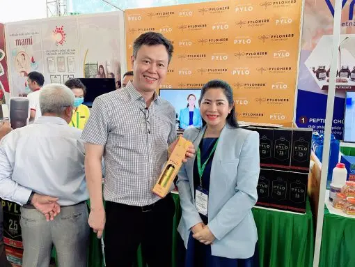 Bộ Trưởng Lê Minh Hoan Ghé Thăm Gian Hàng PyLoHerb