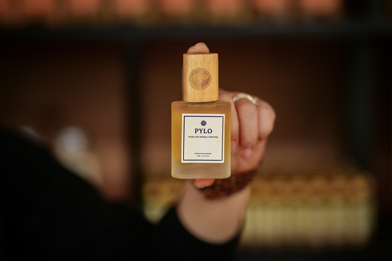 Nước Hoa Dược Liệu PyLoHerb Mang Den Extrait De Parfum - Ảnh 4